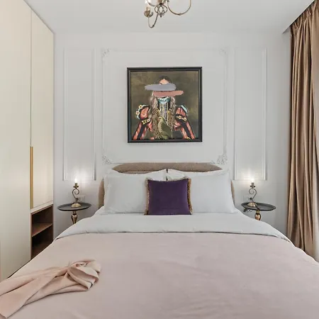 Nusco Apartment *